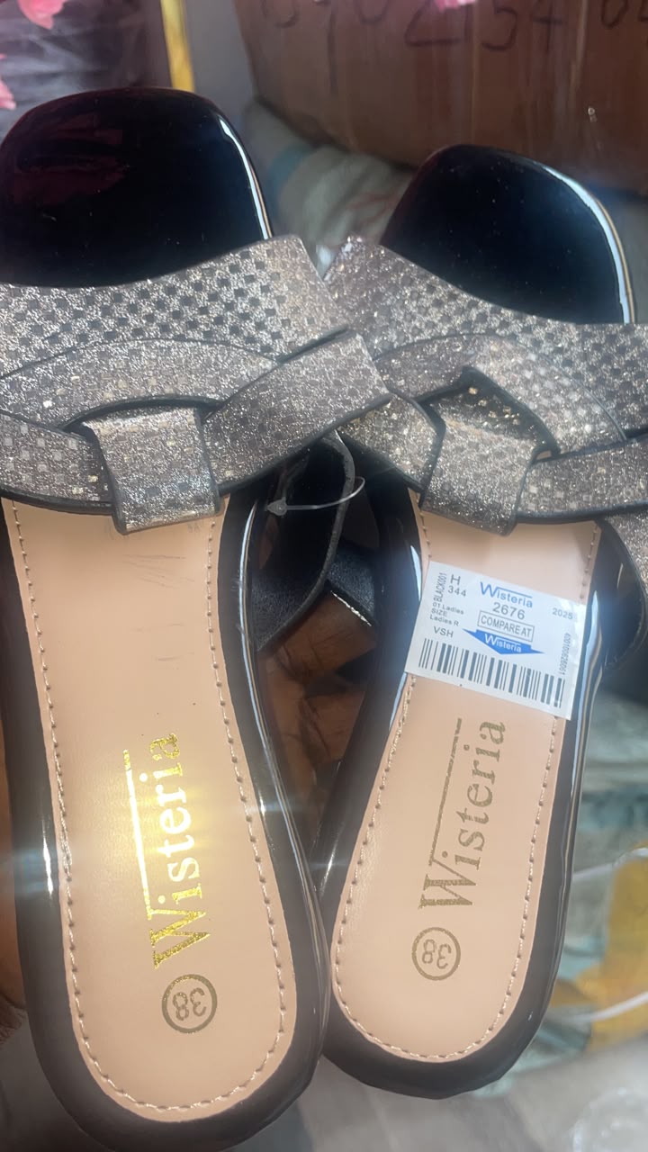 SLP 15 [Wisteria Heels 2676]