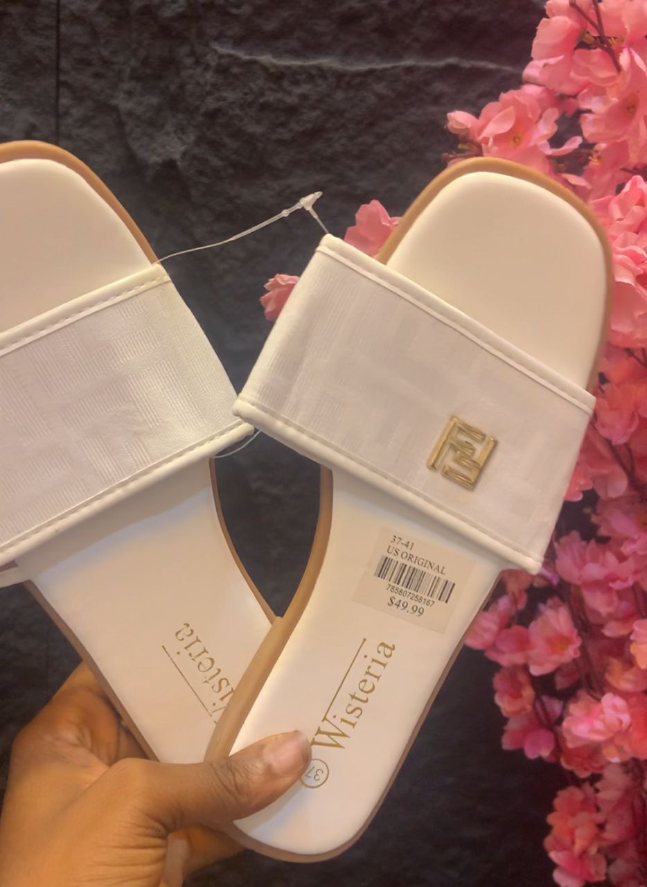 F&F slippers